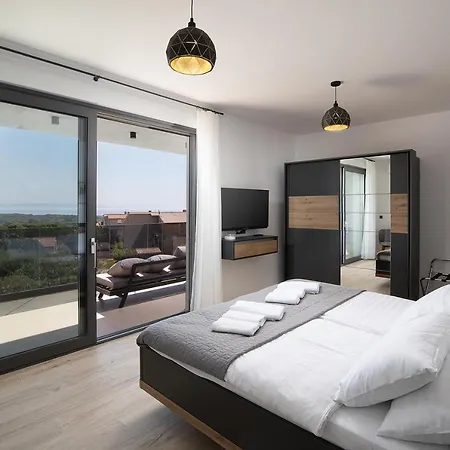 Leola Villa Ližnjan