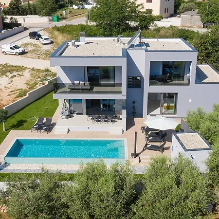 Villa Leola Ližnjan