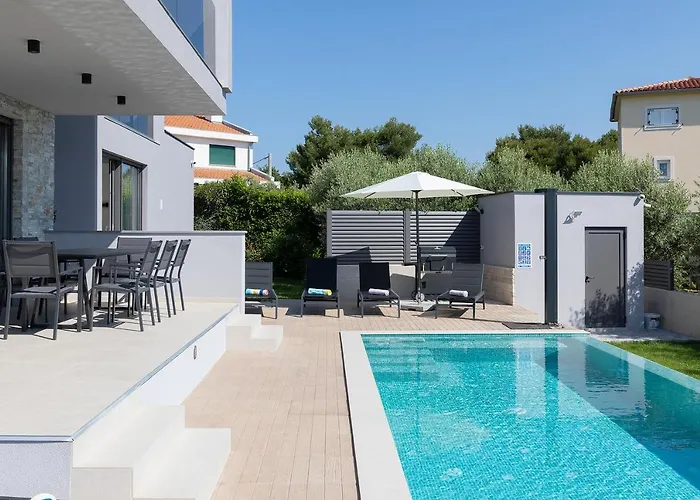 וילה Leola Ližnjan